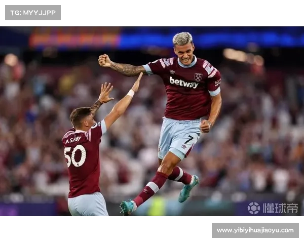 马卡报道：米兰曼联争夺格拉瓦伦西亚与经纪人会谈深入